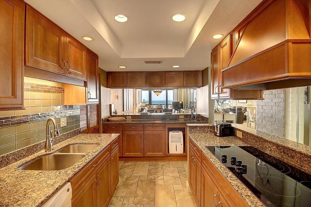 Sunrises And Ocean Views In This 2 Bedroom 2 Bath พอร์ท อารานซัส ภายนอก รูปภาพ