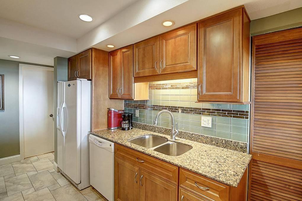 Sunrises And Ocean Views In This 2 Bedroom 2 Bath พอร์ท อารานซัส ภายนอก รูปภาพ