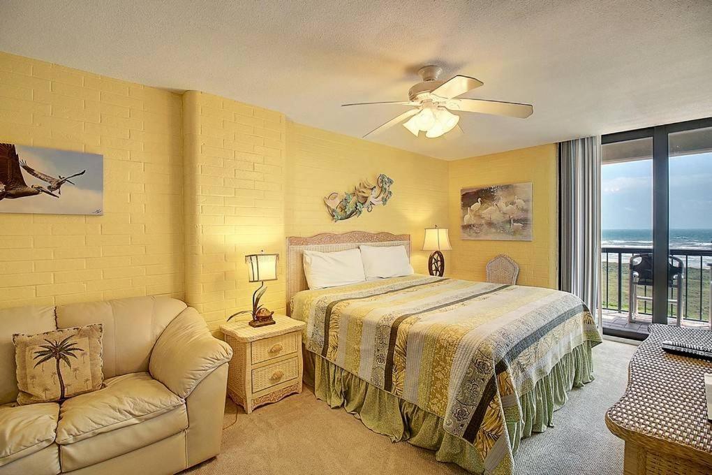 Sunrises And Ocean Views In This 2 Bedroom 2 Bath พอร์ท อารานซัส ภายนอก รูปภาพ